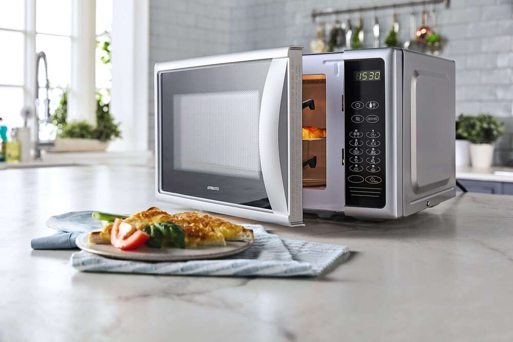 Microwave ovens